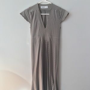 Casual athletic fit dress